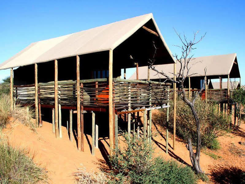 Suricate Tented Lodge Мариентал Екстериор снимка